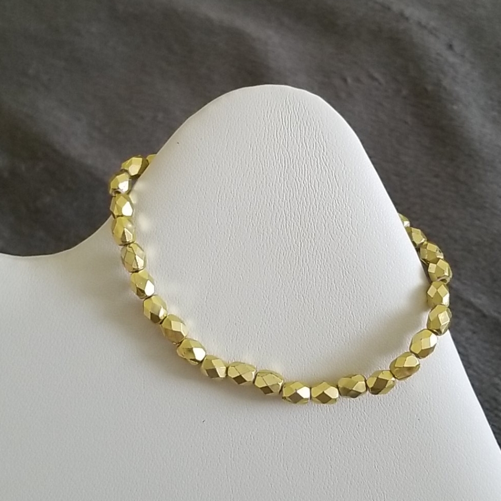 Elastic Gold Bead Bracelet